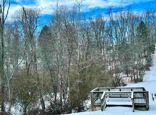 Pearcy Ave, Bridgeport, WV 26330