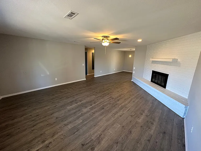 1501 SE South St — Photo 5