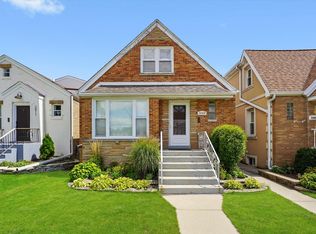 3909 N Oriole Ave, Chicago, IL 60634