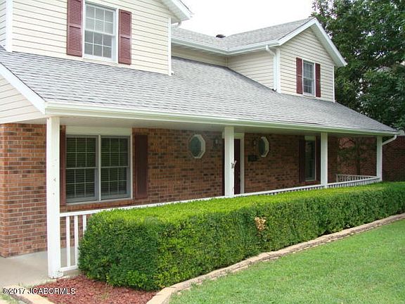 2nd image of 803 Maywood Dr