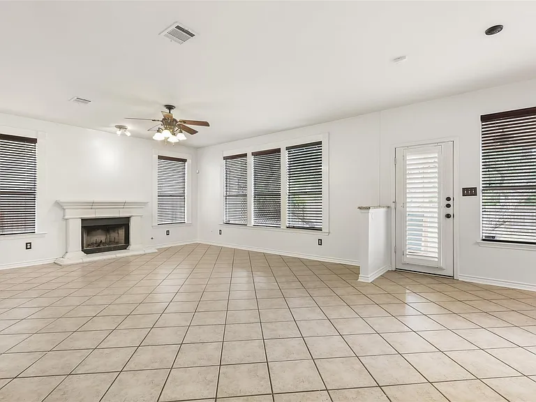 2604 Stenson Dr — Photo 12