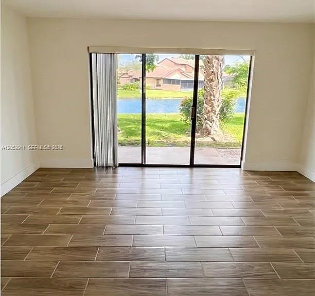 9814 Nob Hill Ct #9814 — Photo 8