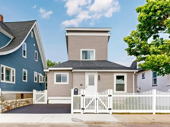 88 Grand View Ave, Winthrop, MA 02152