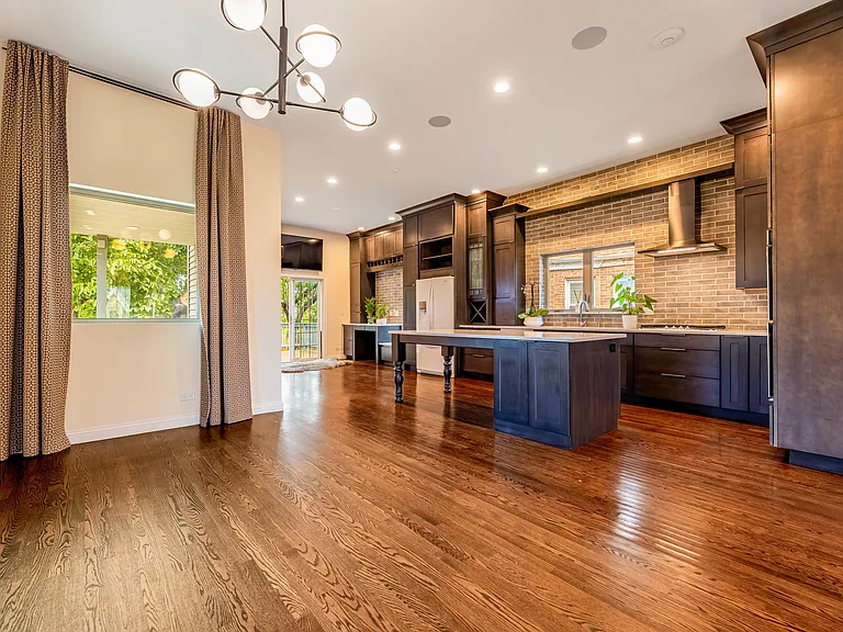 3452 N Newcastle Ave — Photo 8