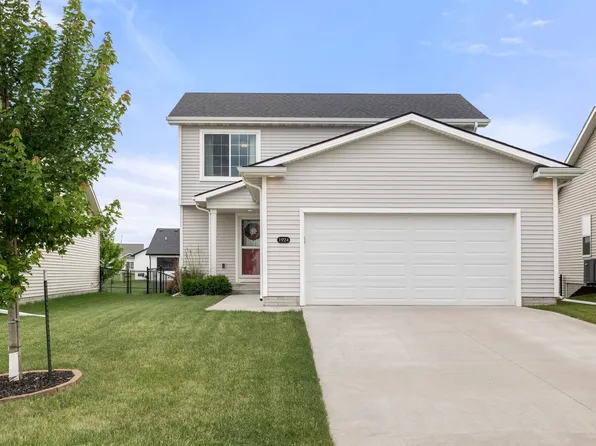 1924 17th St SE, Altoona, IA 50009