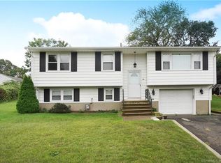38 Edgemere Rd, East Haven, CT 06512