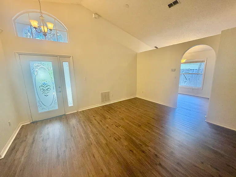 544 Tall Oaks Ter — Photo 3
