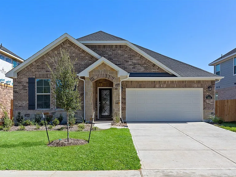 8003 Chukka Dr — Photo 3