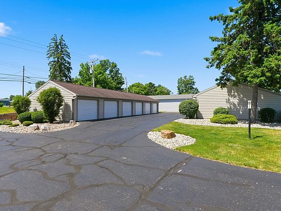 3rd image of 8986 E Hatchery Rd APT 11