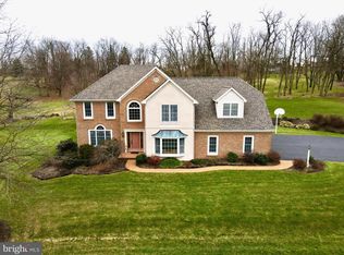 30 Butlers Ln, Mohnton, PA 19540