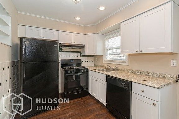 5th image of 219 Hargrove Ave