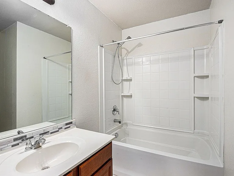 2308 Horseback Trl — Photo 22