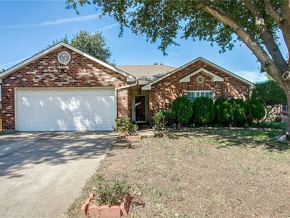 2nd image of 4921 Oak Hollow Dr