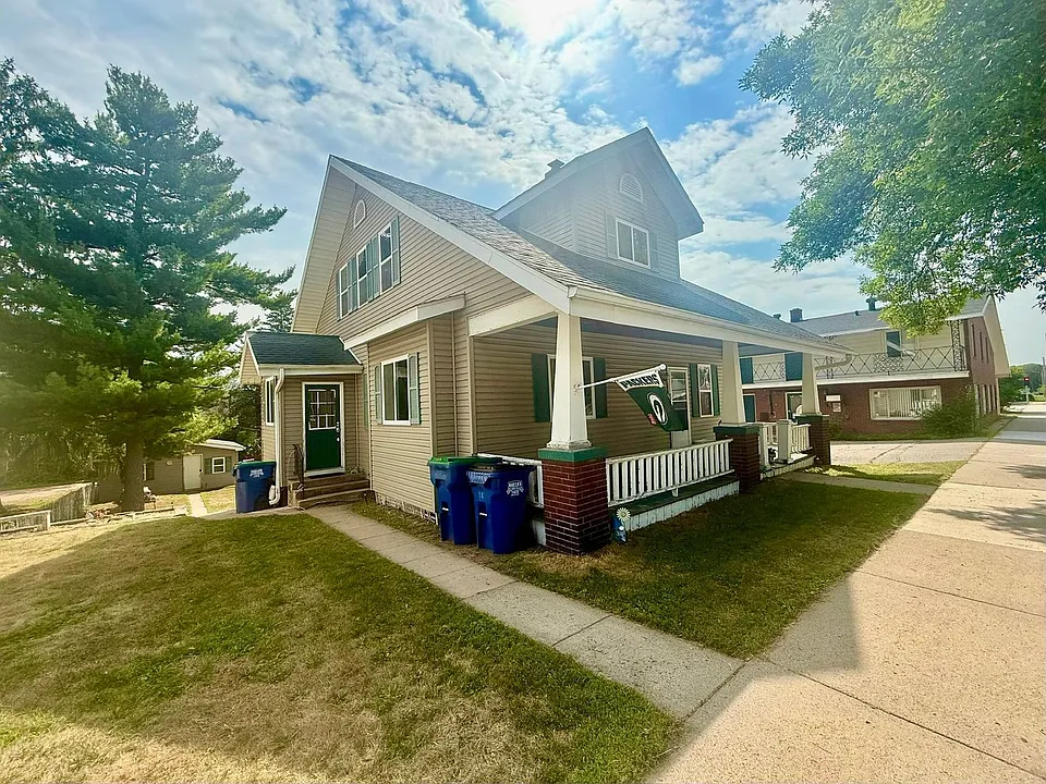 1017 S 3rd Ave