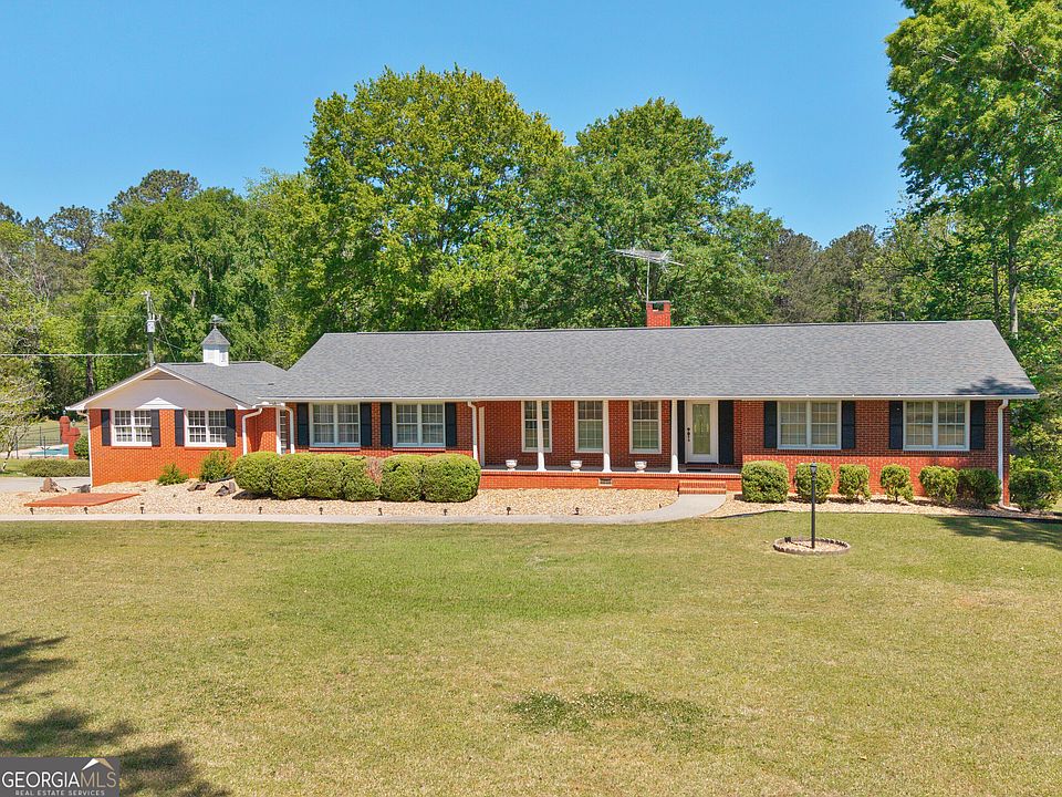 1st image of 723 Goza Rd