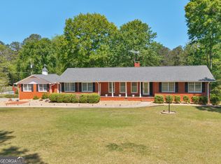 723 Goza Rd, Fayetteville, GA 30215