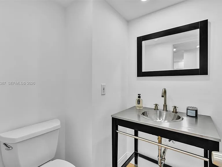 2801 NE 183rd St #1703W — Photo 18