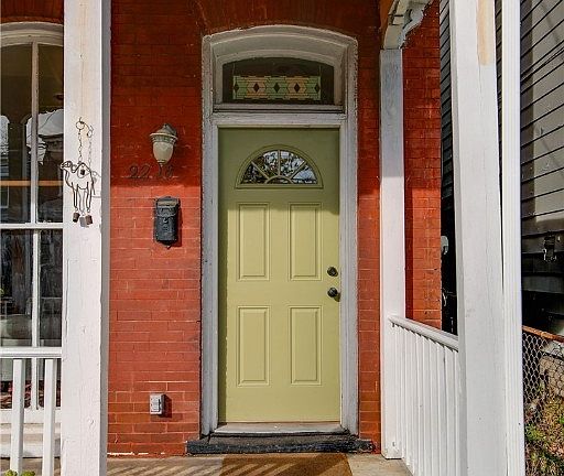 4th image of 2218 Venable St