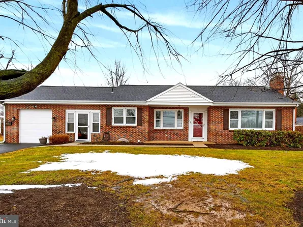 323 Millersville Rd, Lancaster, PA 17603