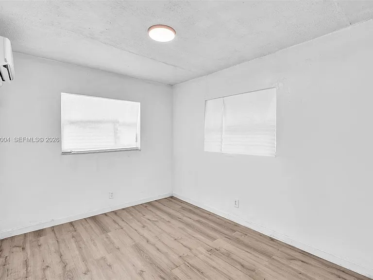 1517 NW 8th Ave #1517 — Photo 18