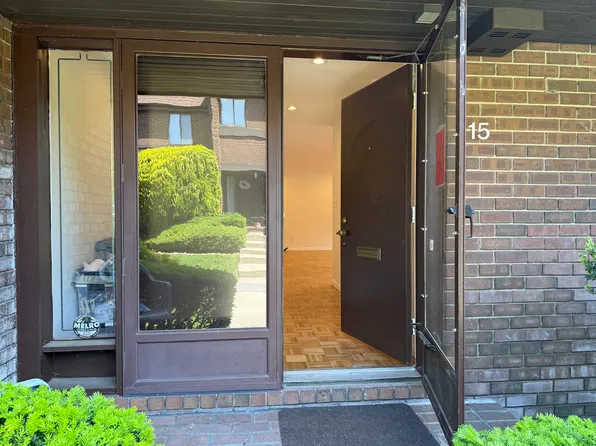 15 Oldfield, Roslyn, NY