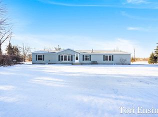 1341 W Church Rd, Edmore, MI 48829