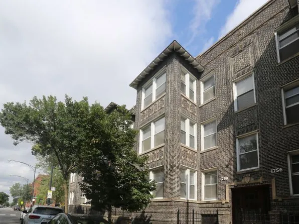 1258 W Montrose Ave APT 2, Chicago, IL 60613
