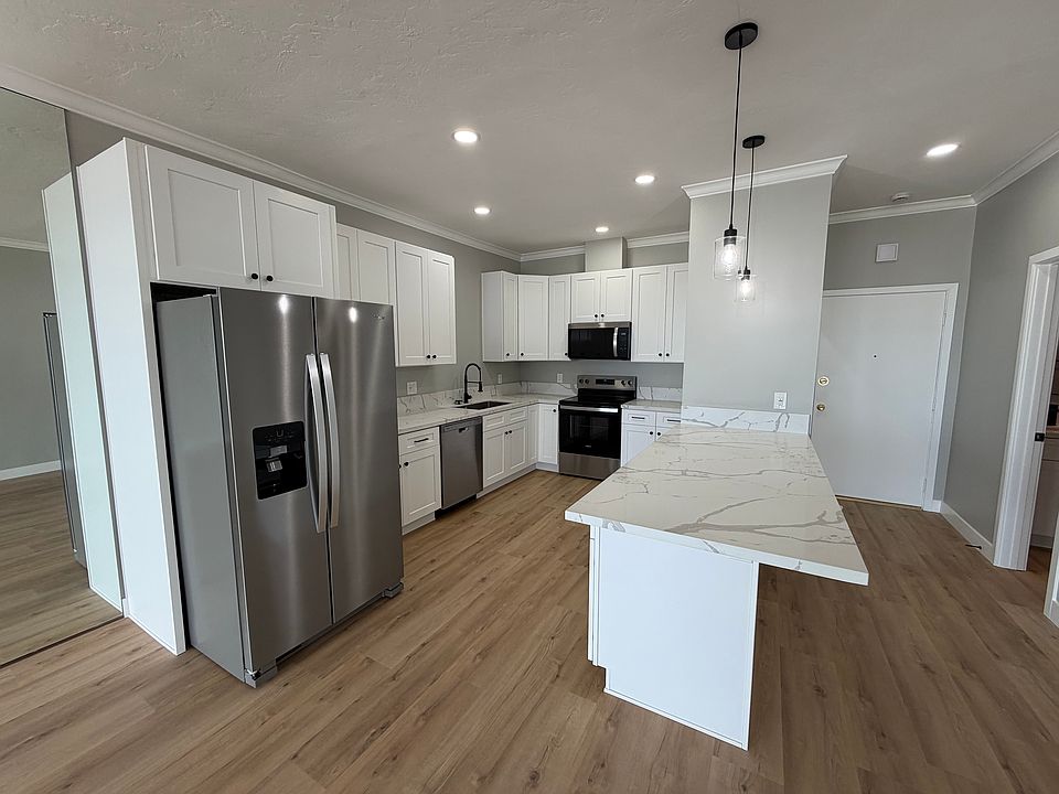 1st image of 2410 Albatross St Unit 12