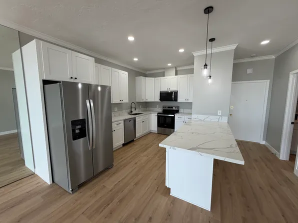 2410 Albatross St Unit 12, San Diego, CA 92101