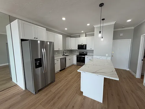 2410 Albatross St #12 Photo 1