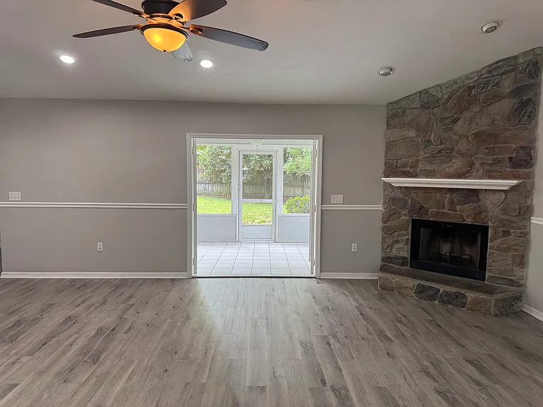 6013 NW 41st Ln — Photo 18