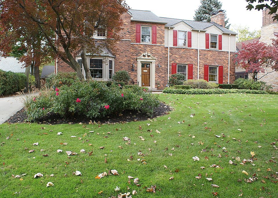 1st image of 731 Grand Marais St
