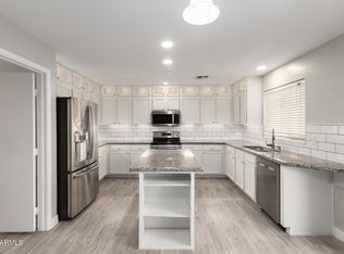 1614 E Vernoa St, San Tan Valley, AZ 85140