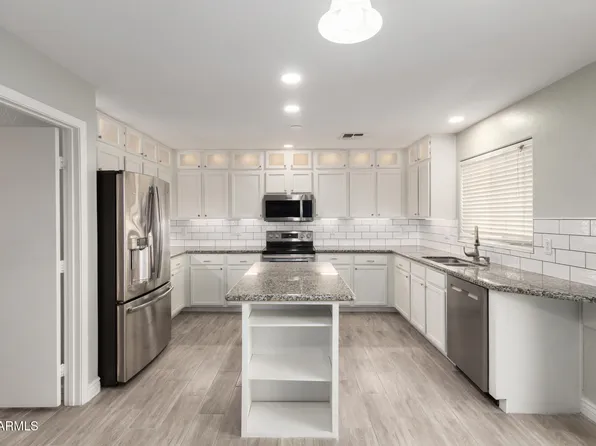 1614 E VERNOA Street, San Tan Valley, AZ 85140