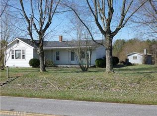 128 Couchs Fish Lake Rd, State Road, NC 28676