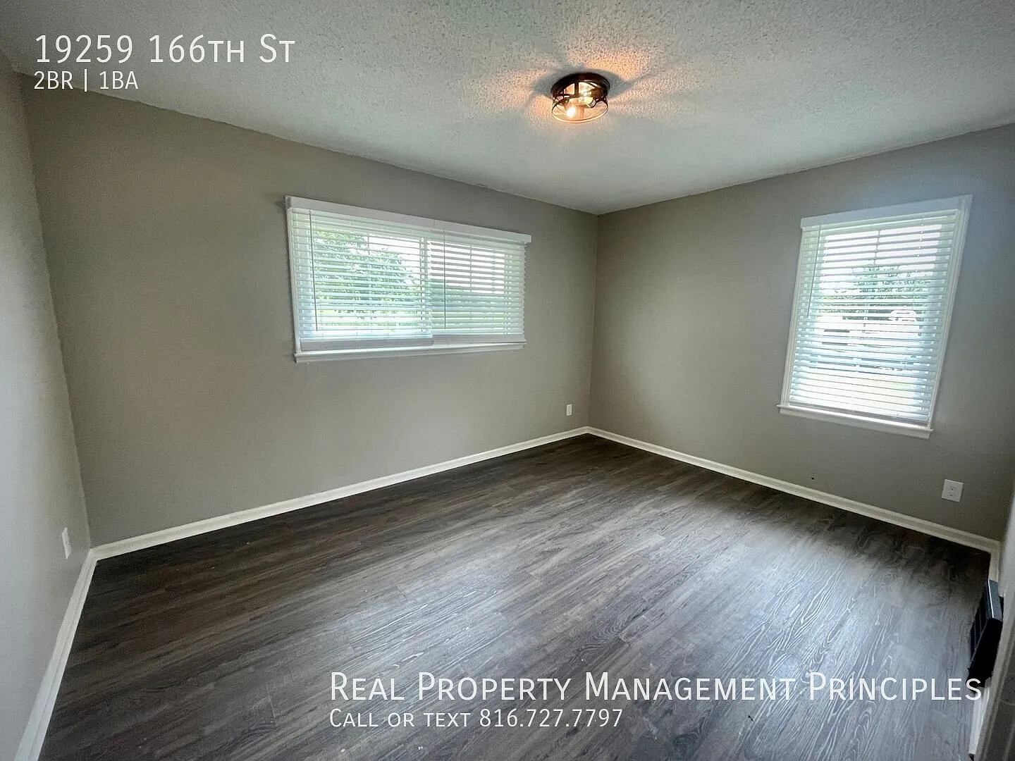 Pet Friendly, Newly Remodeled Townhouse Charmer on 2 Acres! — Photo 4