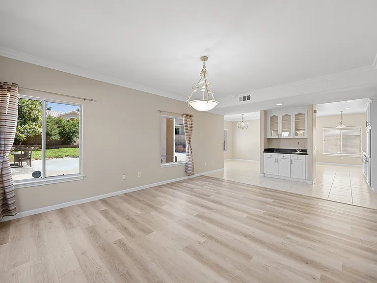 9911 Garibaldi Ave — Photo 33