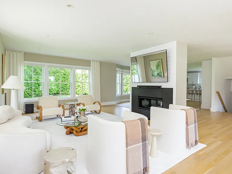 10 Little Cobb Rd — Photo 5