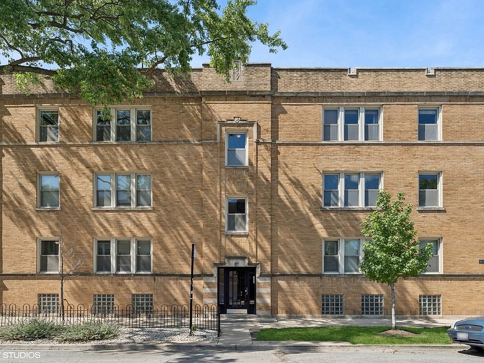 1st image of 1518 W Waveland Ave #3