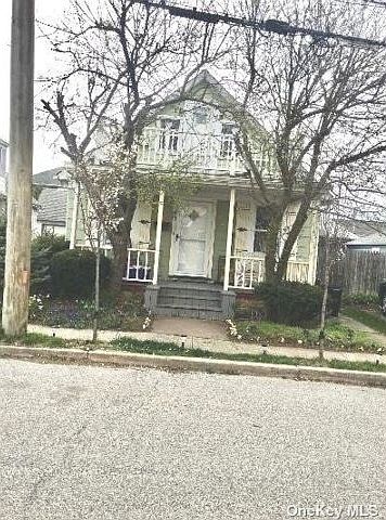1st image of 87 Daytona St