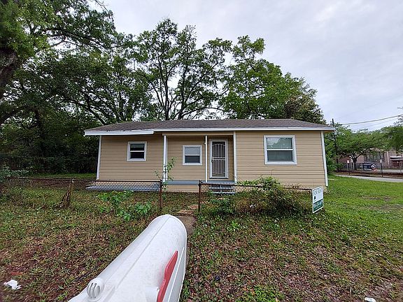 5th image of 2722 Penton St