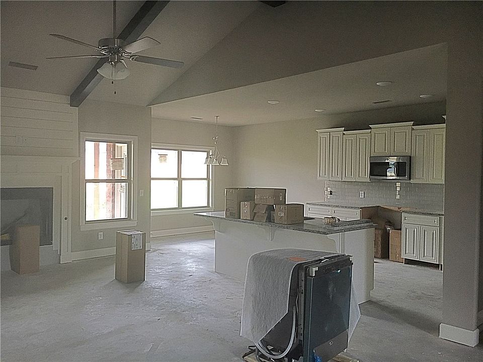 2nd image of 1509 Crestwood Hills Ln