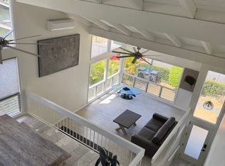 927 Hahaione St, Honolulu, HI 96825