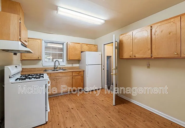 1739 Cornell Dr — Photo 16