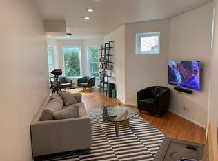 821 N Rockwell St #1, Chicago, IL 60622