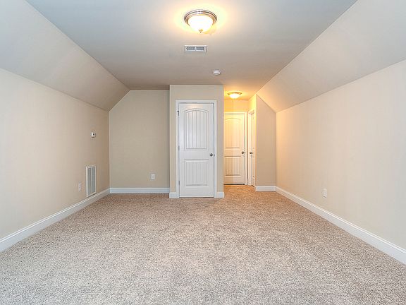 Similar Home - Bonus Room