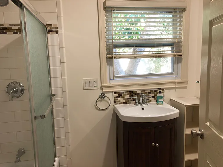 11277 La Maida St #1 — Photo 8