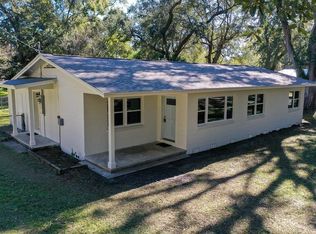 11 Shadow Ln, Apalachicola, FL 32320