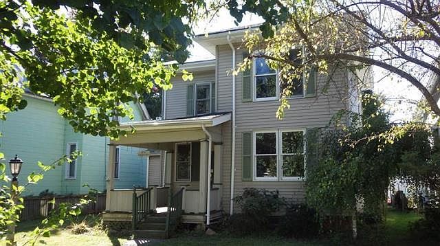 1st image of 575 Prospect St