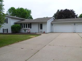 1922 Victory St, Brookings, SD 57006